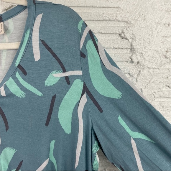 LOGO by Lori Goldstein Button Front Knit Cardigan Tunic Teal Abstract Print M - Picture 13 of 16